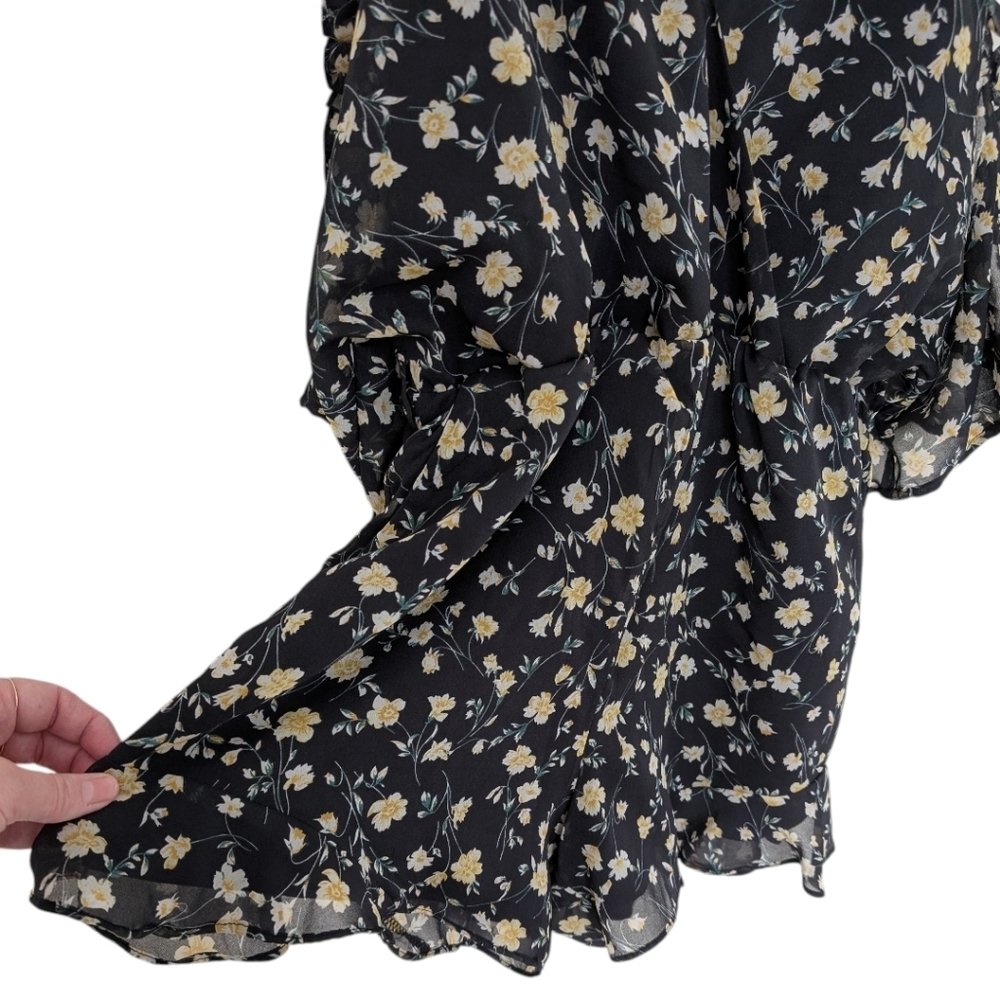 Bardot Cold Shoulder Romper Women 6 Black Floral Ruffle NWT - Picture 7 of 15